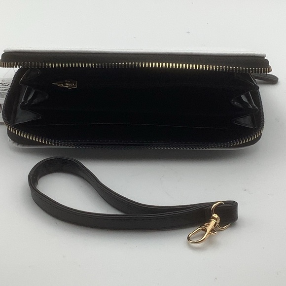 Disney Mickey Mouse Wristlet and Two Pair Mickey Mouse Earrings - Picture 7 of 13